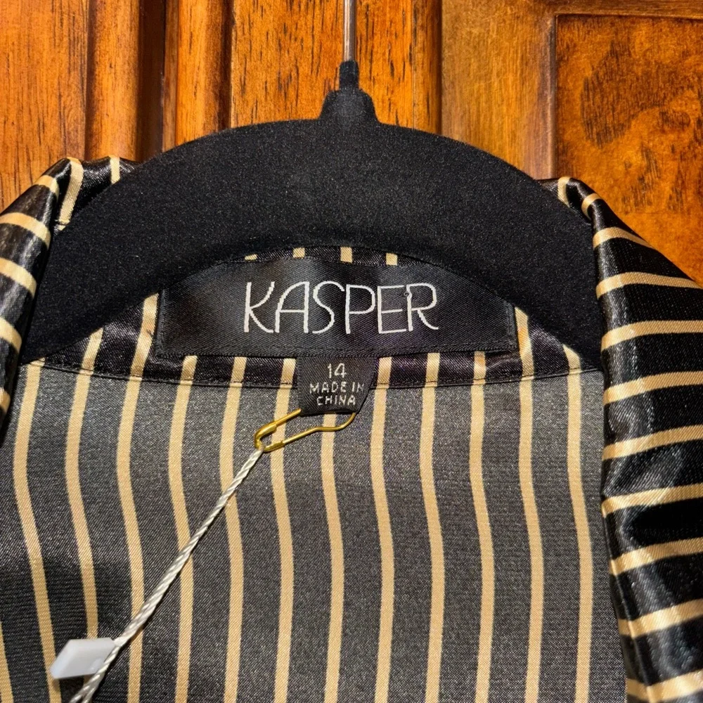 Vintage Kasper Black and Gold Striped Blouse NWT Size 14 - Picture 11 of 12